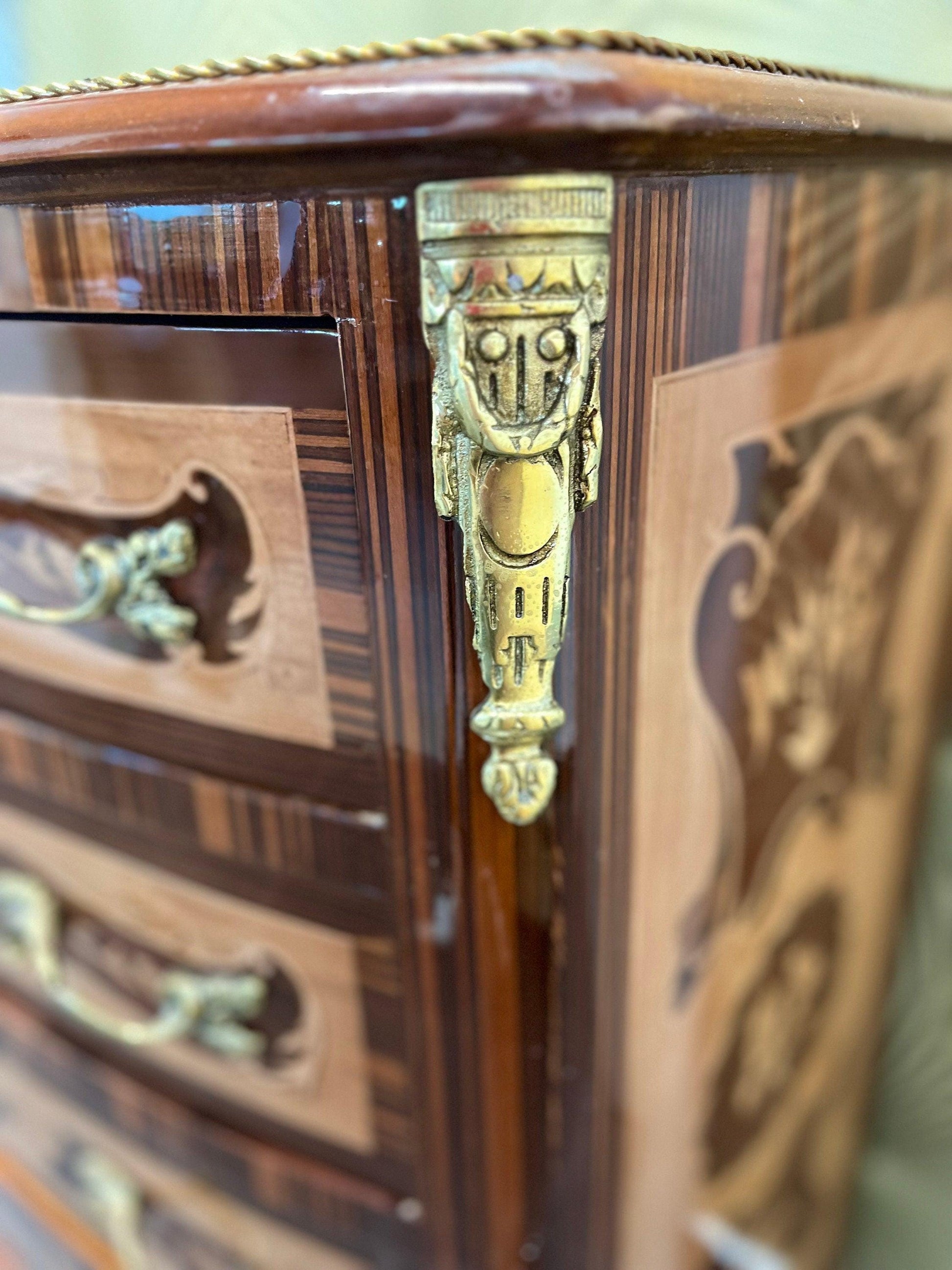 Chest of Drawer Retro Style 4 Drawers Cabinet Baroque Style Chest of Drawer Wood French Baroque Style Chest of Drawer for Home