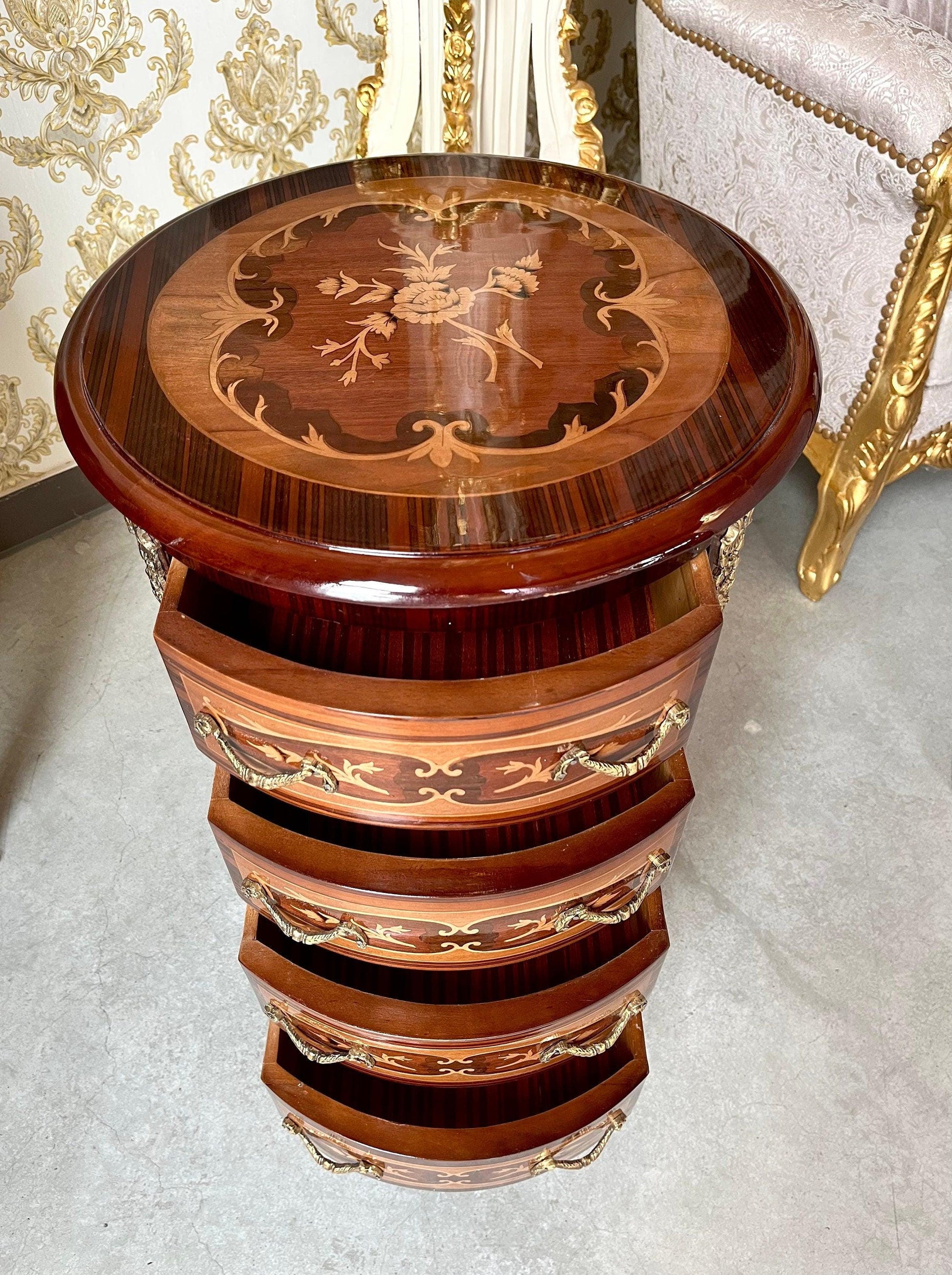 Louis Möbel Kommode Nachttisch im Antik Stil- Runden/ Chest of Drawer French Baroque Antique Style Night Stand in Round Shape Brown