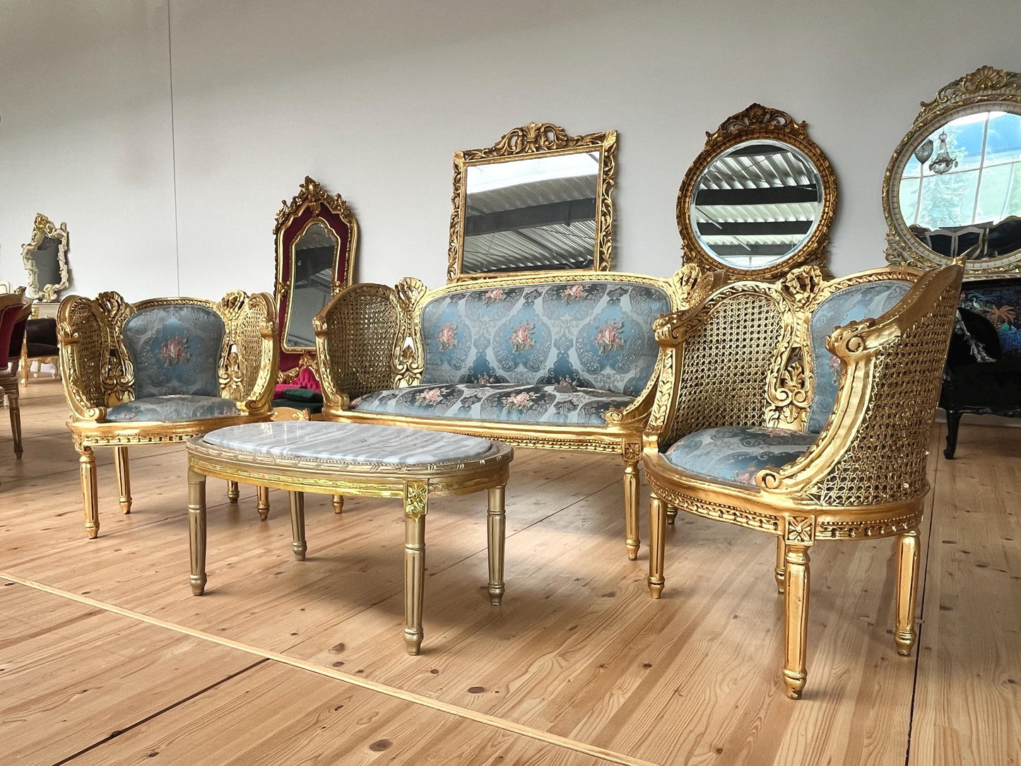 Sofa Set Royal Baroque Style in Blue Floral Damask Retro Rococo Couch Set in Gold Finish for Lounge Room Decor Party Event TV Movie Shooting