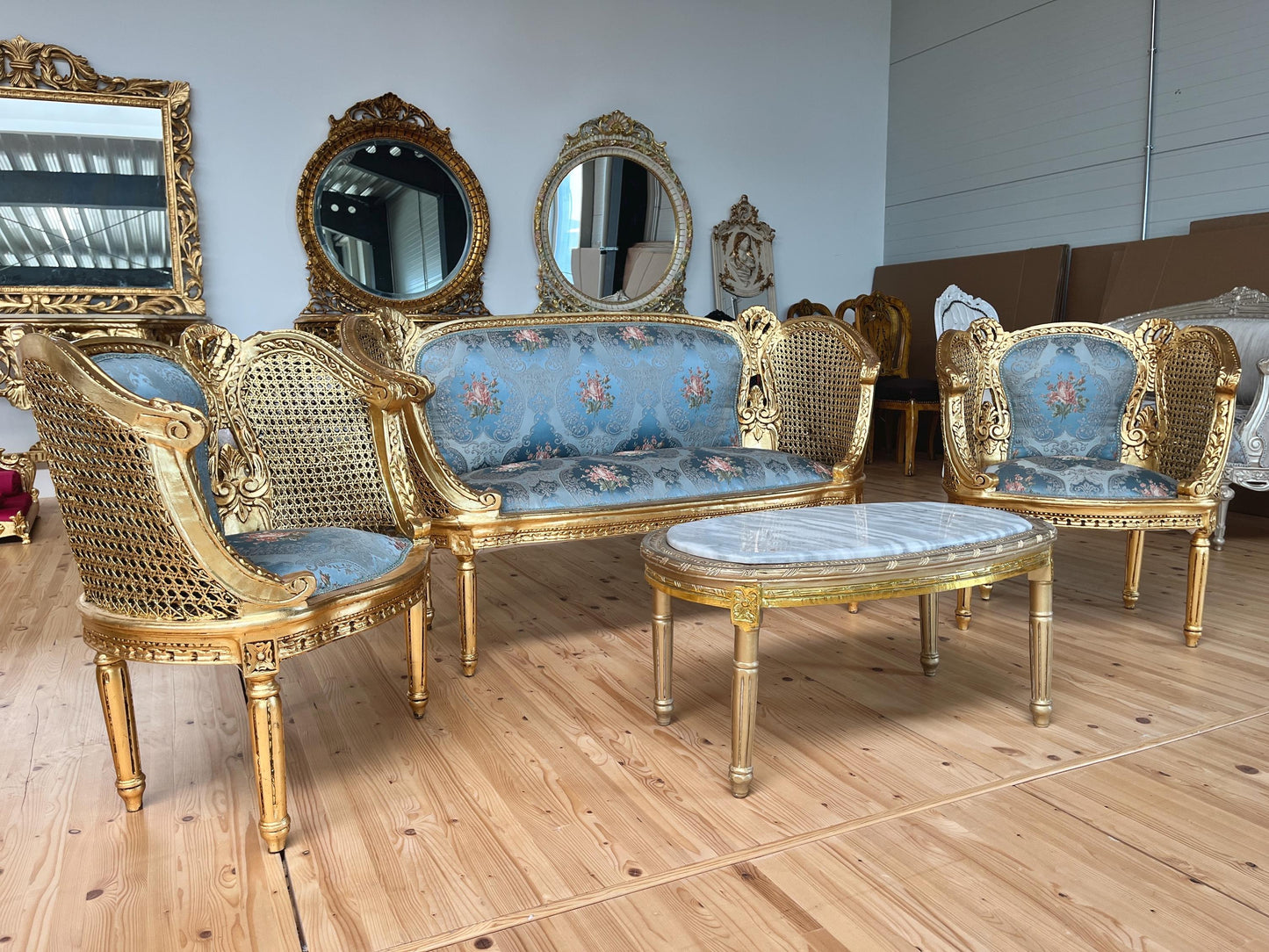 Sofa Set Royal Baroque Style in Blue Floral Damask Retro Rococo Couch Set in Gold Finish for Lounge Room Decor Party Event TV Movie Shooting