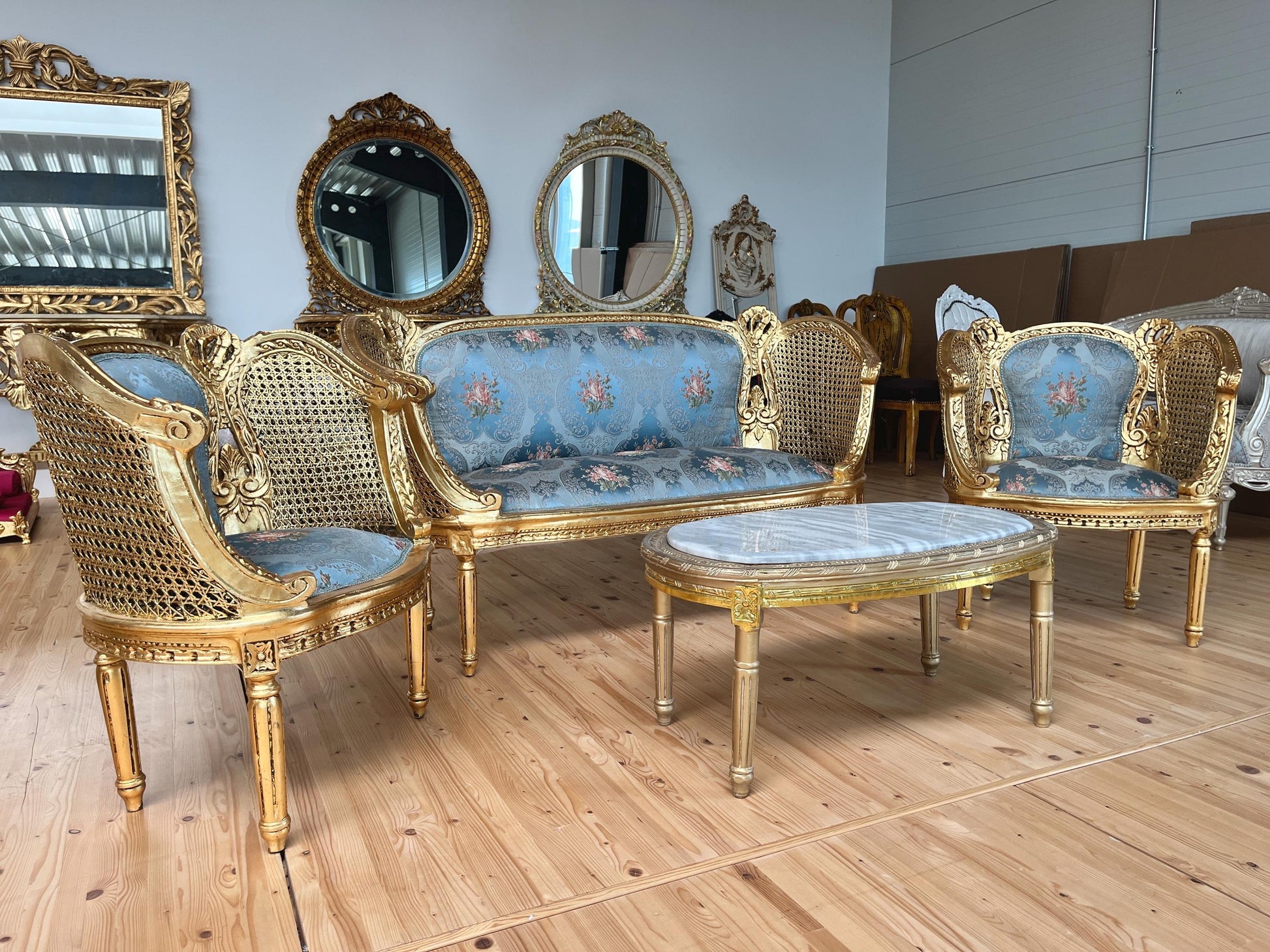 Sofa Set Royal Baroque Style in Blue Floral Damask Retro Rococo Couch Set in Gold Finish for Lounge Room Decor Party Event TV Movie Shooting