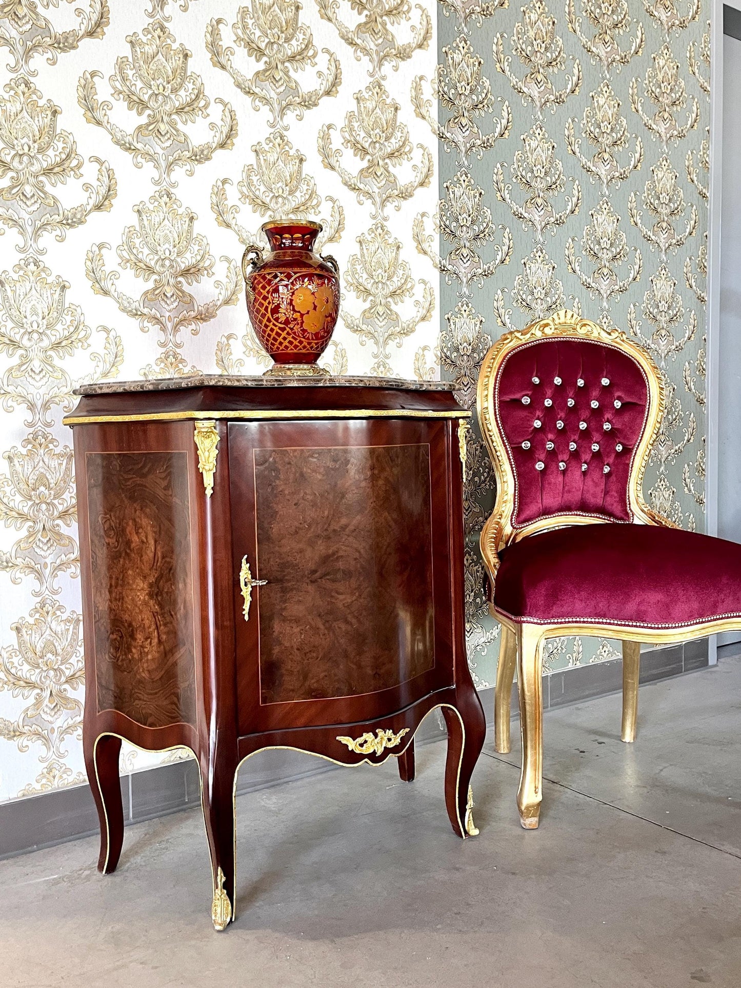 Wooden Cupboard Classic Baroque Cabinet With Brown Marble Top Retro Italian Style Console Table Handmade for Home Decor Living Room Decor