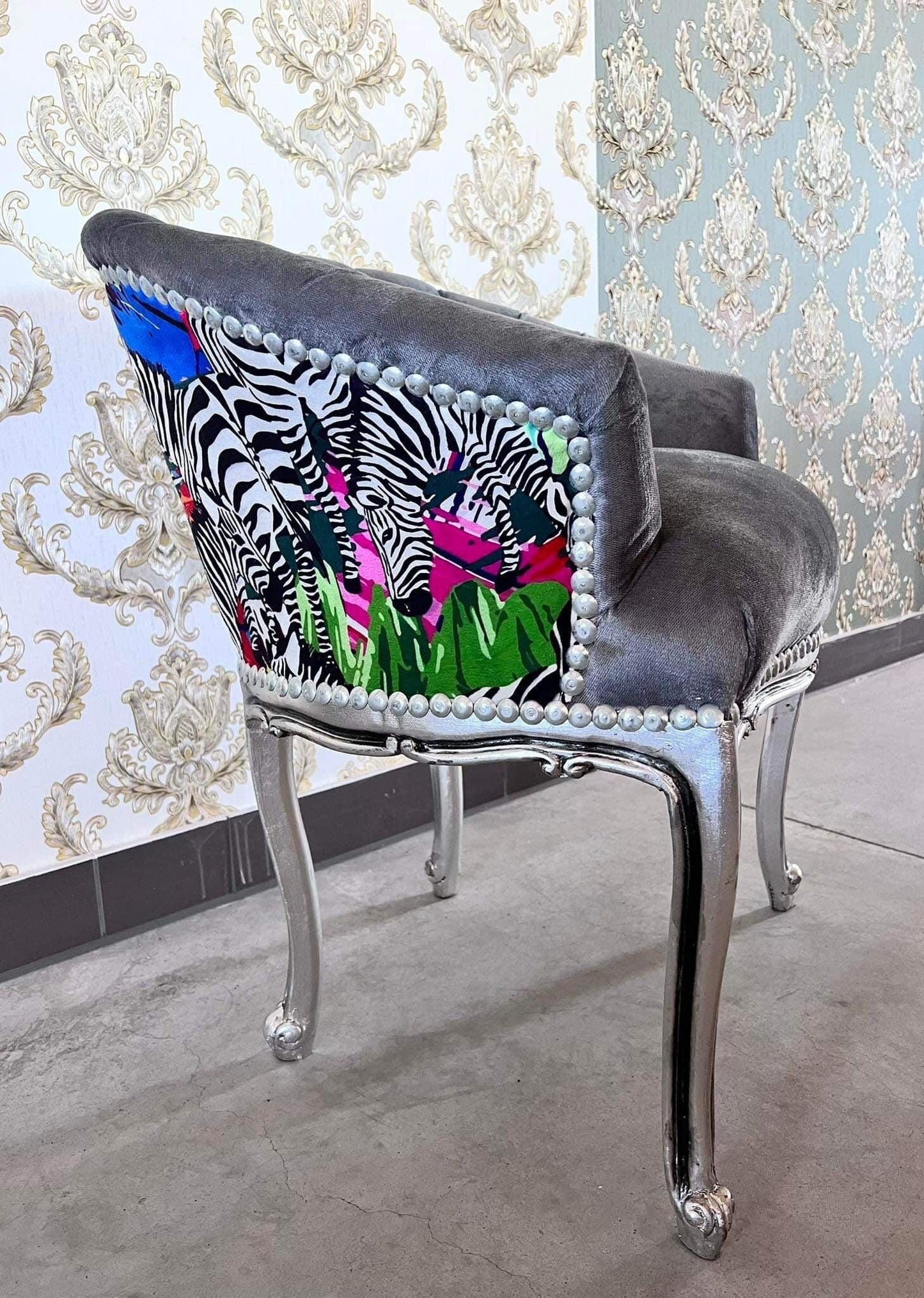 Cocktail Chair Tufted Velvet French Baroque Rococo Style in Animal Jungle Print Colorful Armchair Velvet Black Velvet Grey Lounge Bar Chair