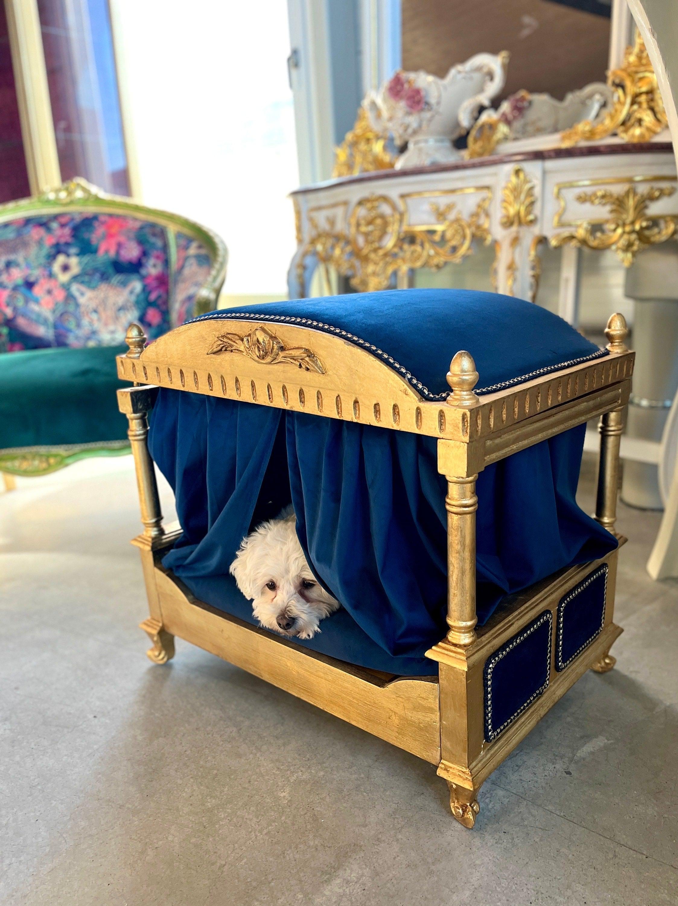 Pet Bed Cute French Baroque Style Dog Sofa Bed in Retro Royal Baroque Rococo Style Velvet Blue in Gold Finish Pet Furniture