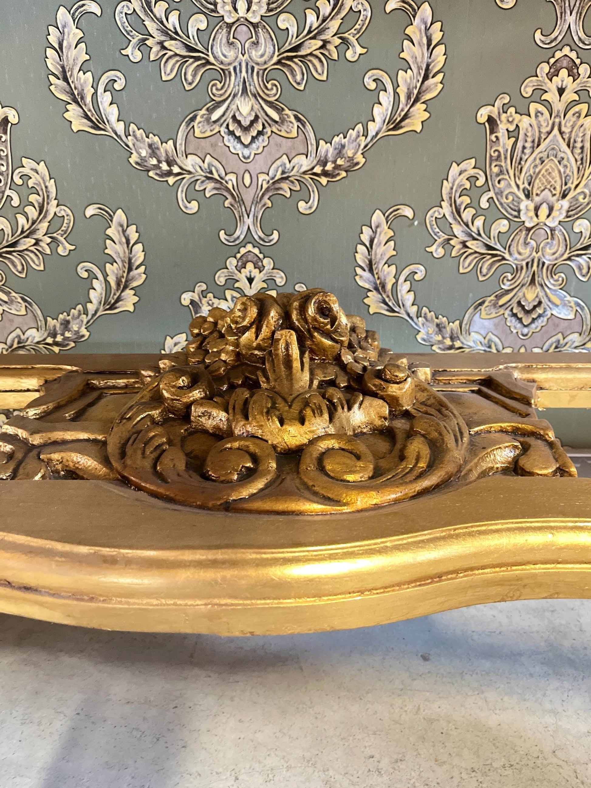 Console Table French Antique Style in Solid Wood Brown and Marble Slab Top Table Retro Baroque Style Gorgeous for Home Decor
