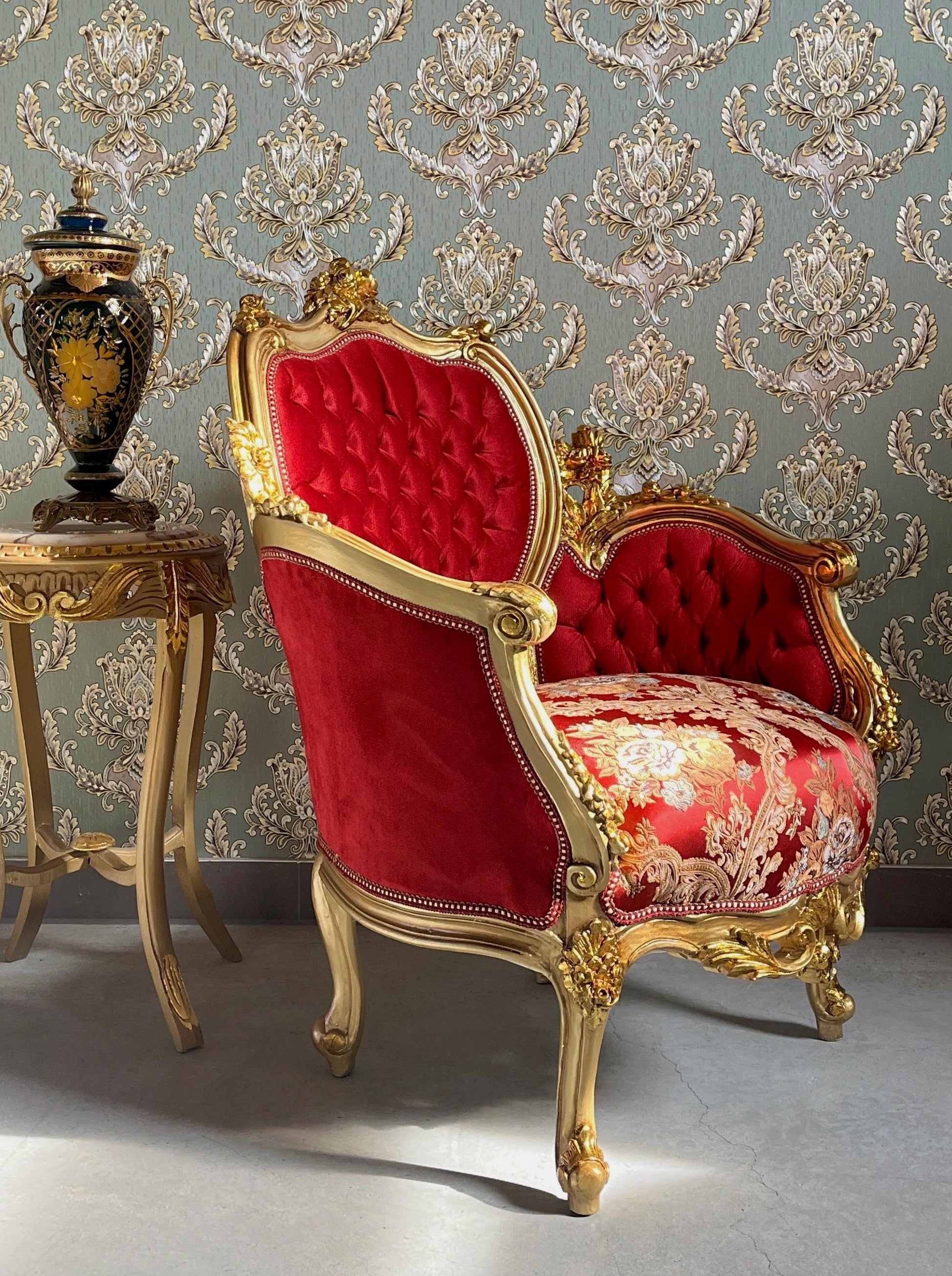 Armchair Antique Baroque Style in Bordeaux Red Lounge Chair in Gold Finish Retro Royal Style Armchair for Wedding Decor Chair or Lounge Room