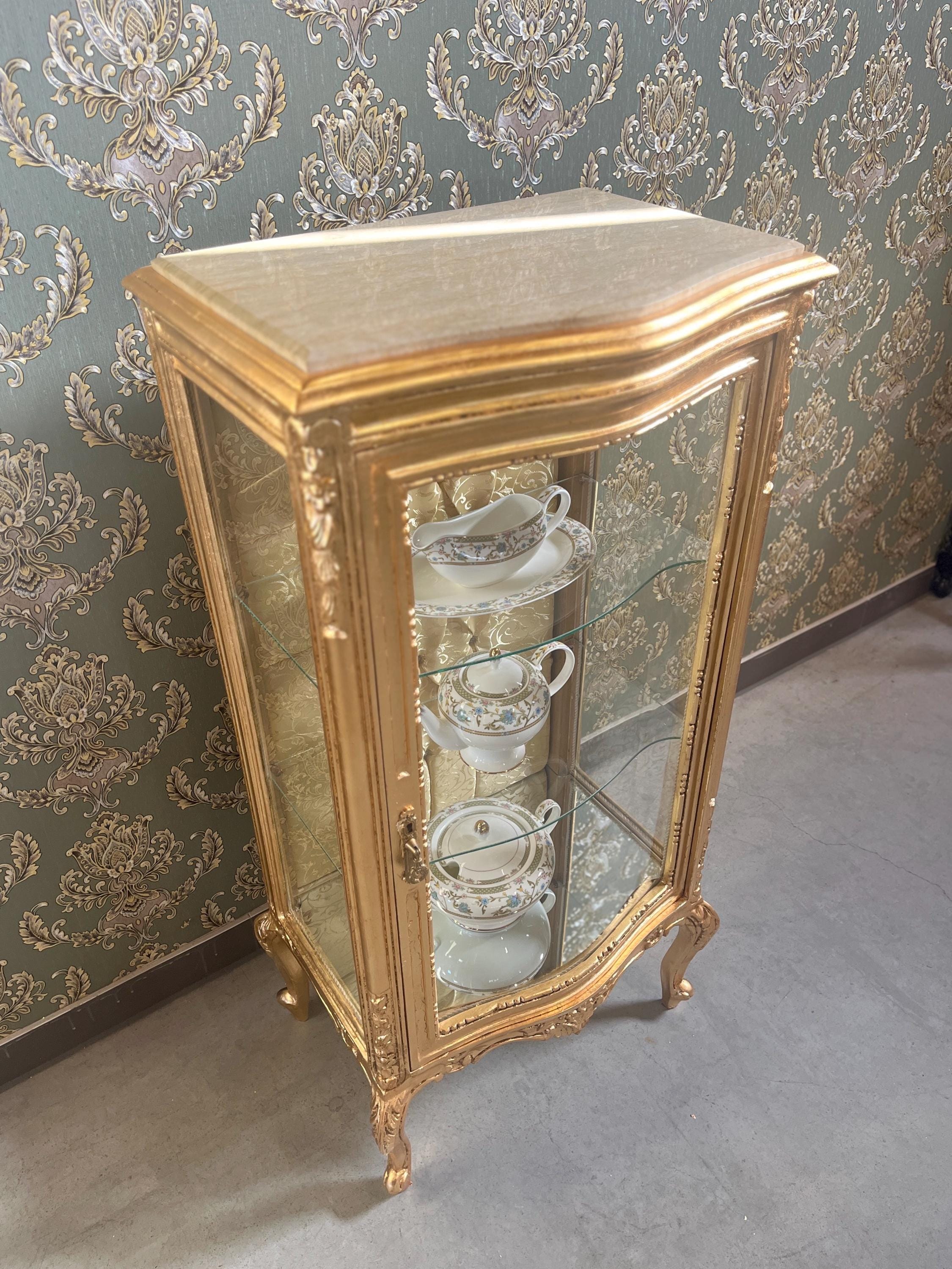 Display Cabinet French Louis Style in Gold Finish Glass Wooden Showcase Retro Baroque Style in Sliver Finish Home Decoration for Living Room