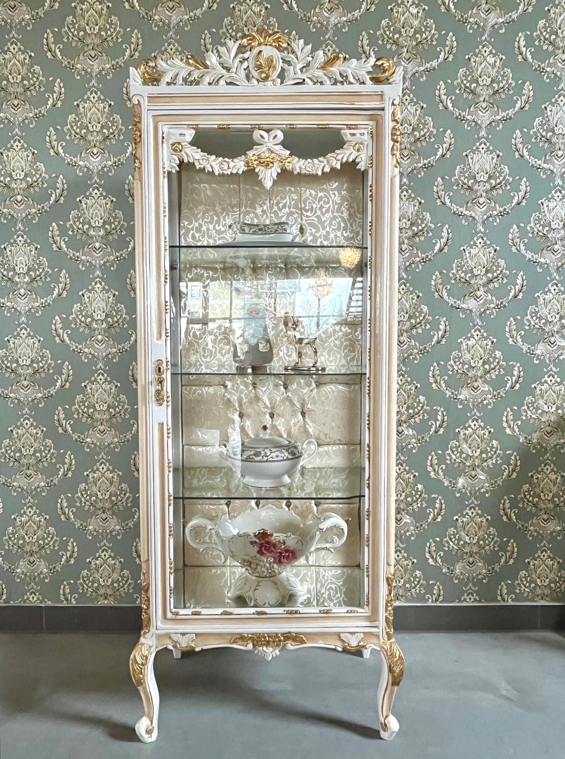 Display Cabinet French Louis XV Style Showcase Antique Baroque Rococo Style in Beige Gold Color Handmade Cabinet for Home Decor