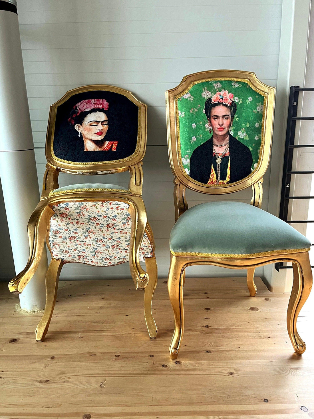Accent Chair Retro Baroque Rococo Style Wooden Chair in Floral Frida K. Print Gold Finish for Home Dining