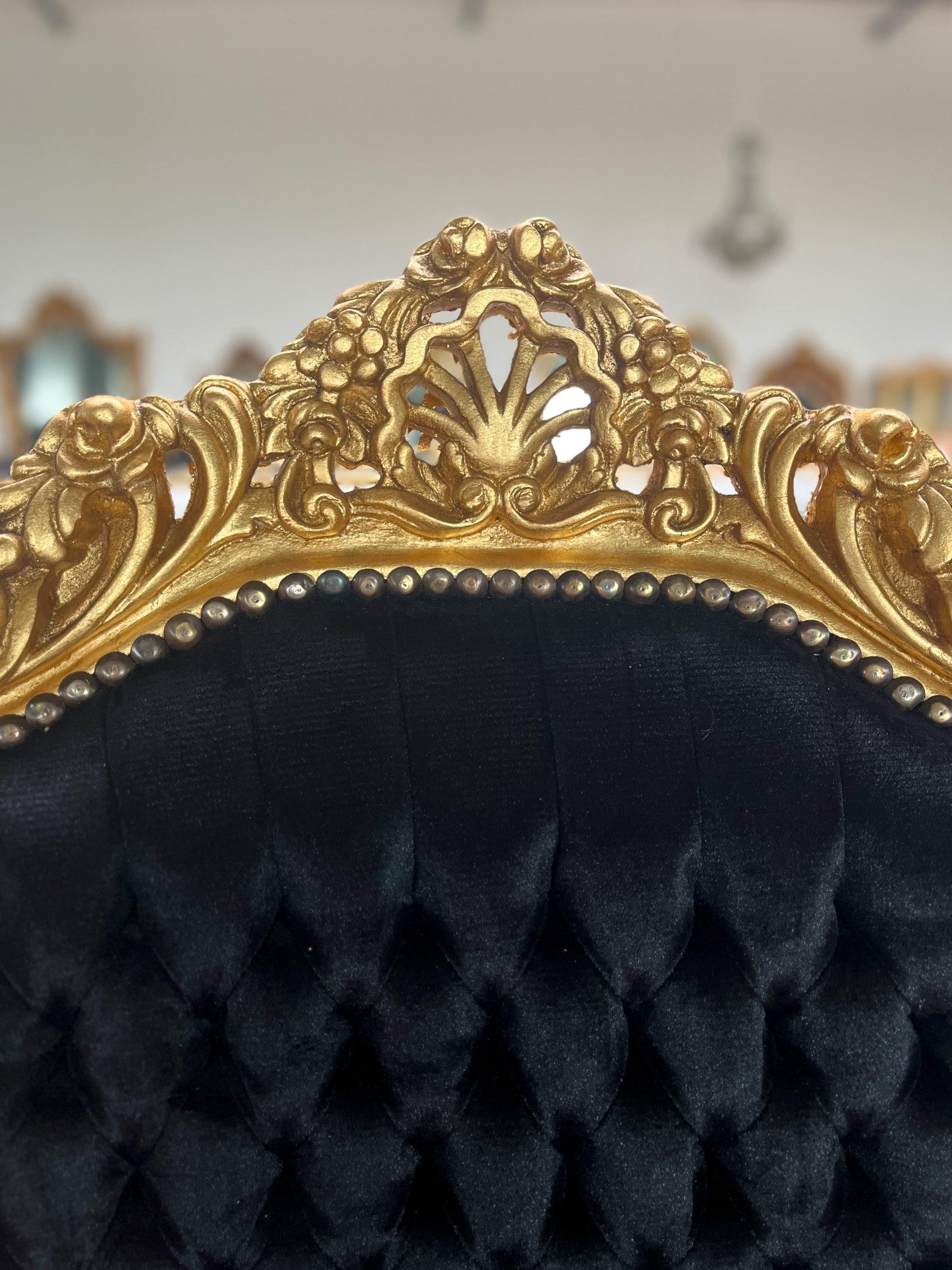 Französischer Barock-Sessel im Rokoko-Stil /French Baroque Rococo Style Armchair - Gold Black