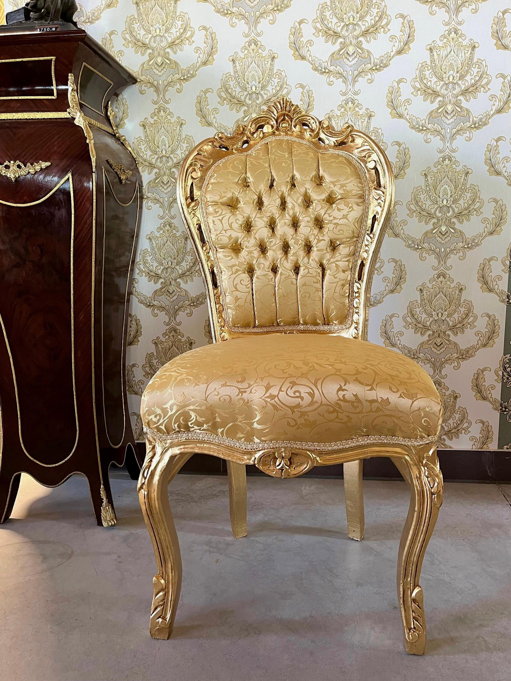 Accent Chair Gold Color French Baroque Rococo Style Dining Chair Nostalgic Antique Look Chair in Gold Finish for Wedding Event for Home Deco