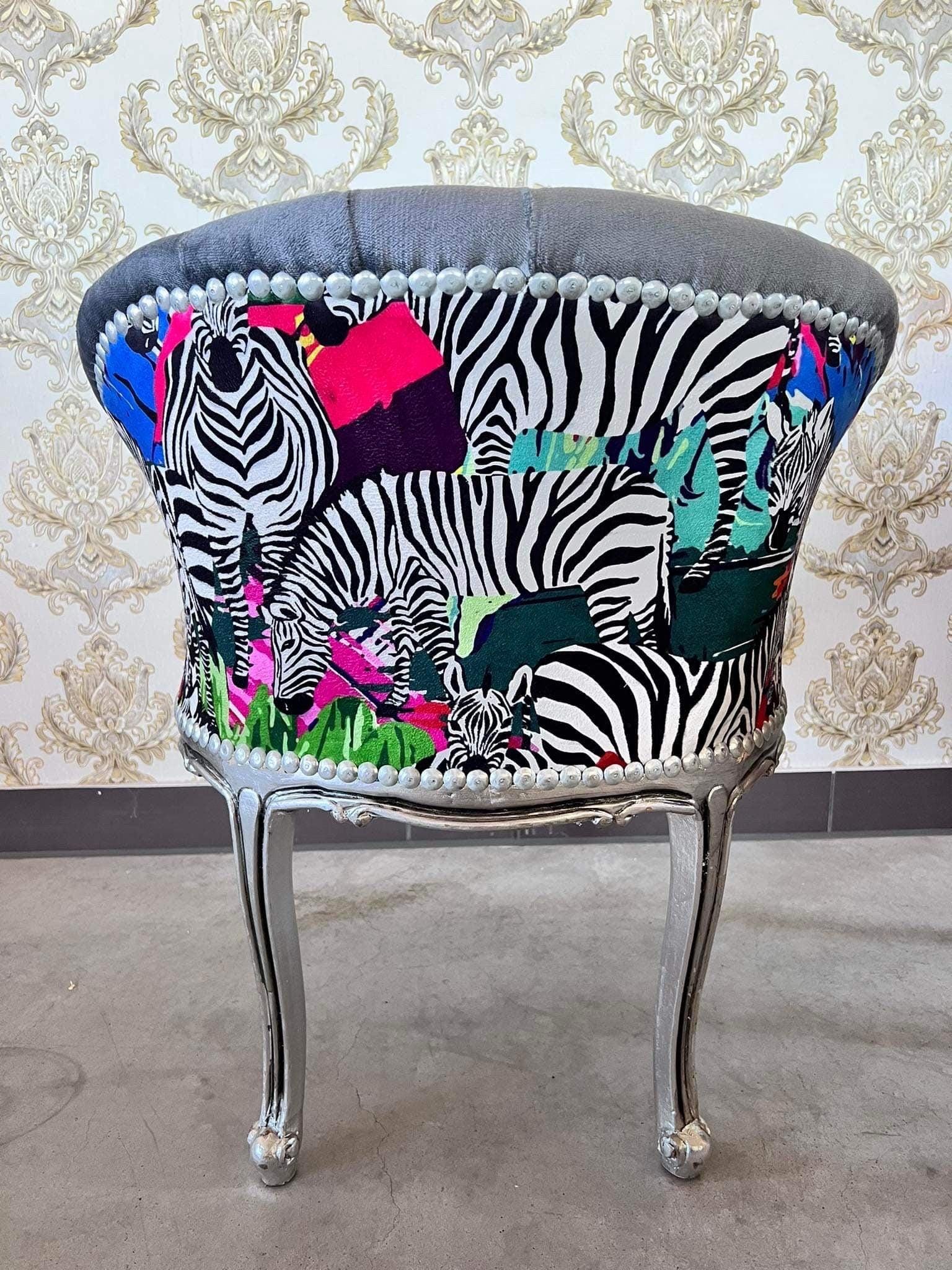 Cocktail Chair Tufted Velvet French Baroque Rococo Style in Animal Jungle Print Colorful Armchair Velvet Black Velvet Grey Lounge Bar Chair