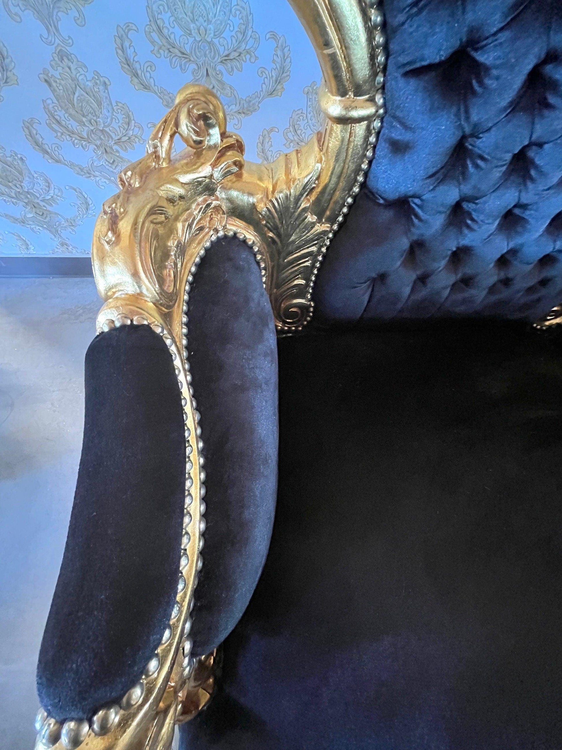 Huge Armchair Baroque Rococo Style King Throne Eagle Shape Black Velvet Gold Finish Noble Piece King Chair for Video Shooting for lounge Bar