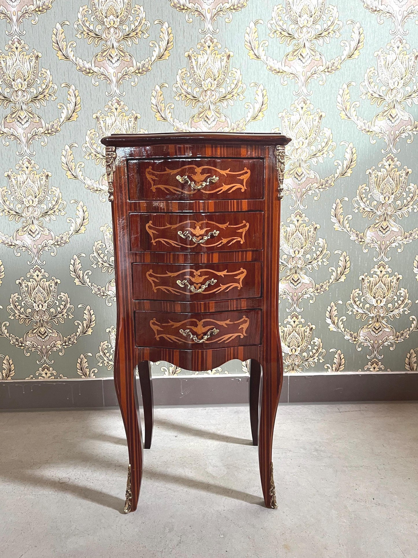 Small Night Stand French Antique Style Small Chest of Drawer Retro Baroque Style in Brown Kommode Home Decor Bedside Table for Bedroom Decor