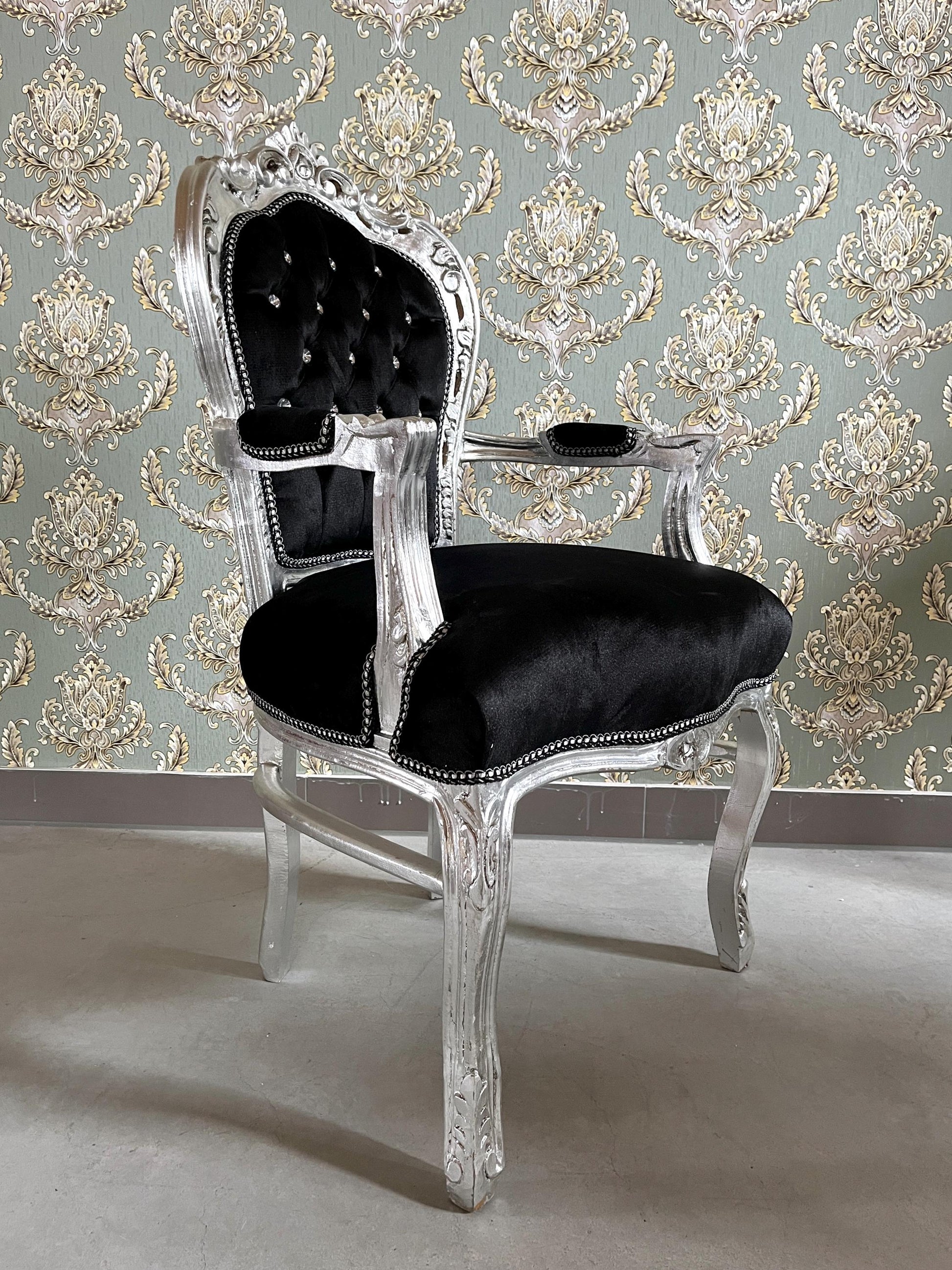 Armchair French Louis Style Black Velvet Chair Antique Style Baroque Rococo Style Armchair in Gold Finish Velvet Black for Home