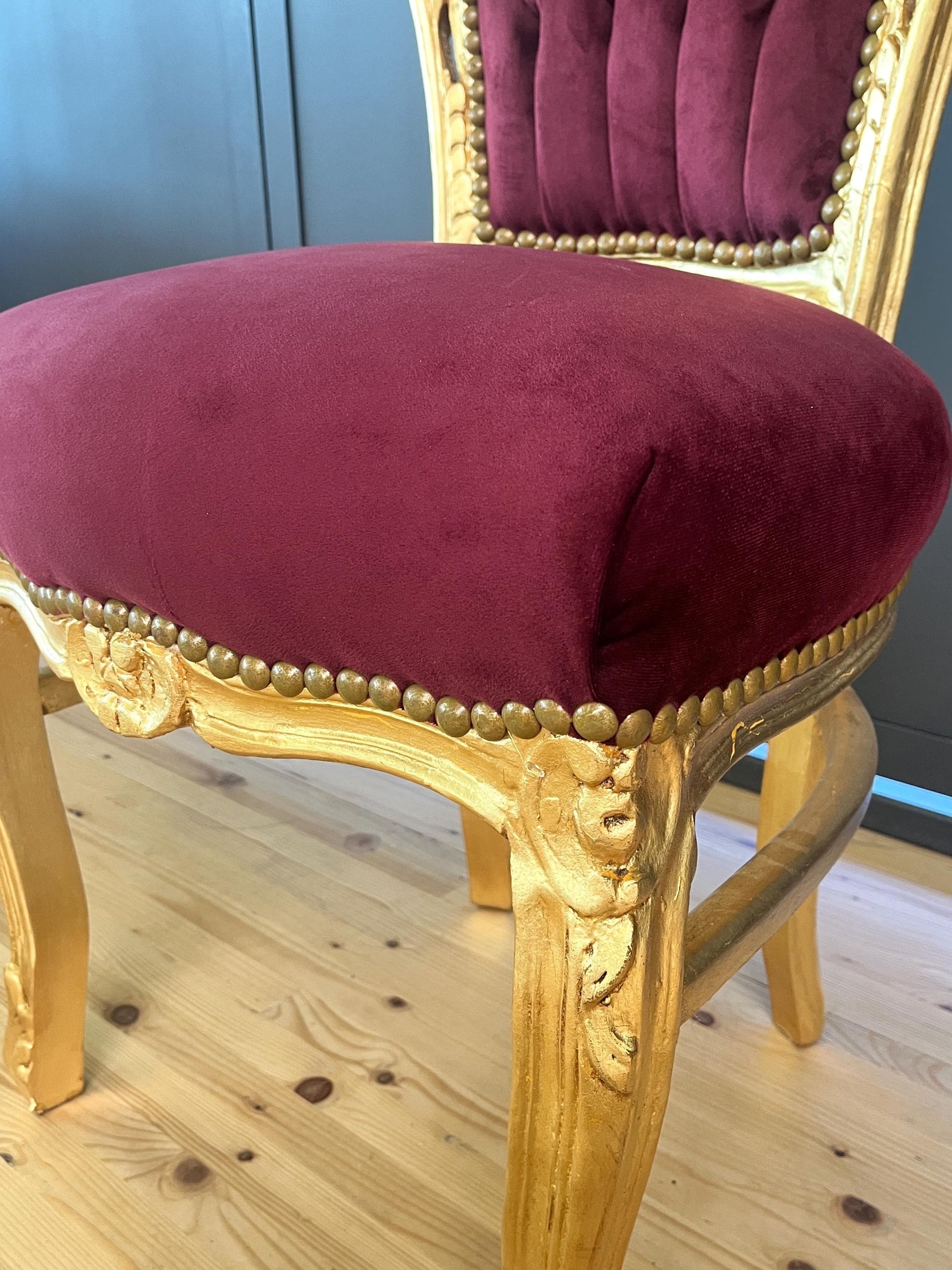 Accent Chair French Louis XV Style in Bordeaux Red Velvet Baroque Rococo Gold Finish