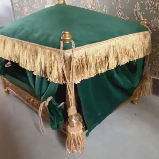 Pet Bed French Baroque Style Dog Bed in Royal Style Velvet Emerald Green Gold Finish Roof Cover Detachable Pet Furniture for Home Decor