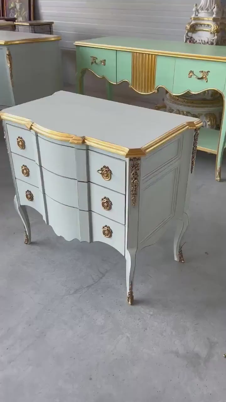 Barock-Rokoko-Kommode in Gebürstetes Hellblau/Baroque Rococo Chest of Drawer in Brushed Light Blue