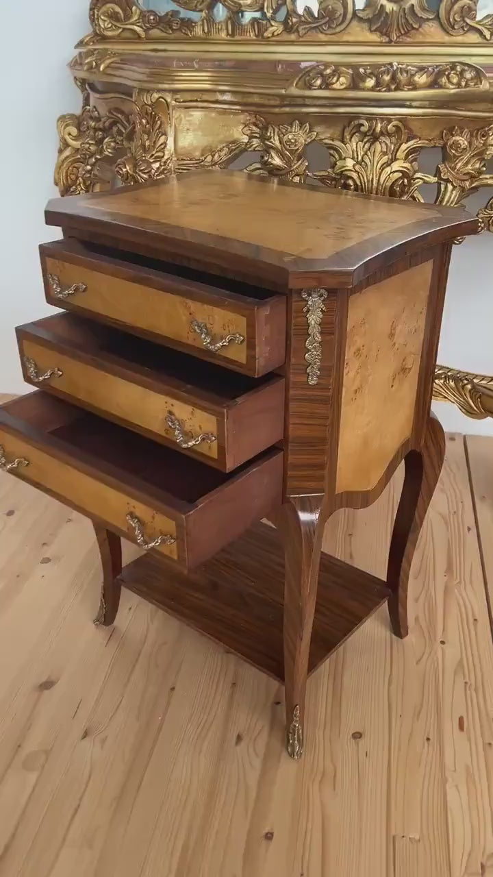 Night Stand Retro French Louis Baroque Style Bed Side Table Wooden Brown Bronze Decor/ Kommode Nachttisch im antiken Stil